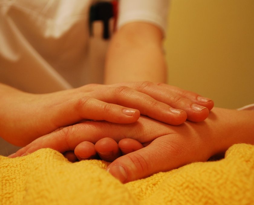 hands-736244_1280.jpg hands-736244_1280.jpg